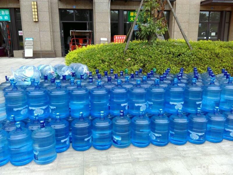 飲用桶裝水中會(huì)含有多少微生物